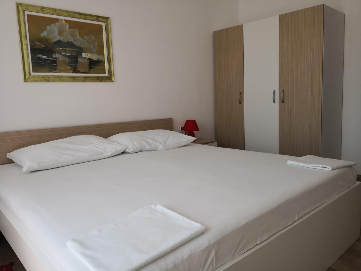 Apartments Anastazija Pag Town Dış mekan fotoğraf